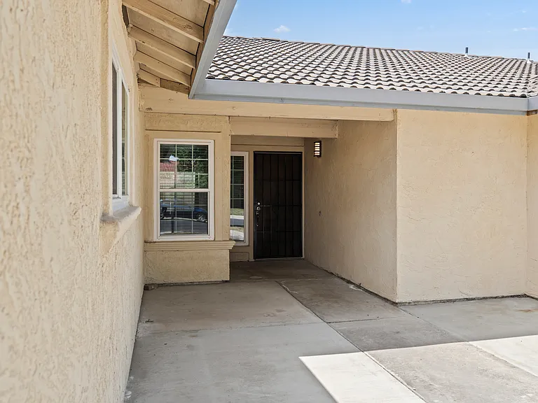 301 Goldrun Dr — Photo 6