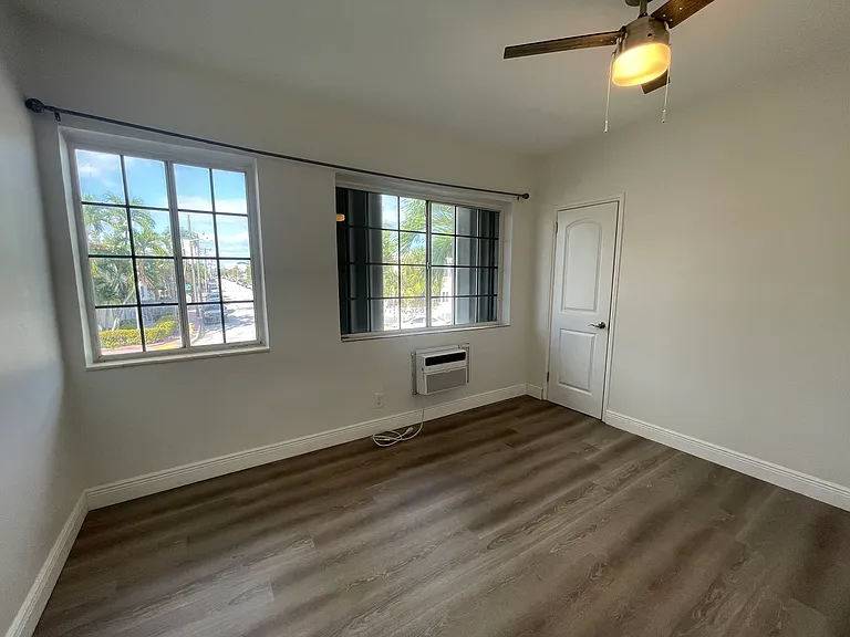 7450 Byron Ave #5 — Photo 5