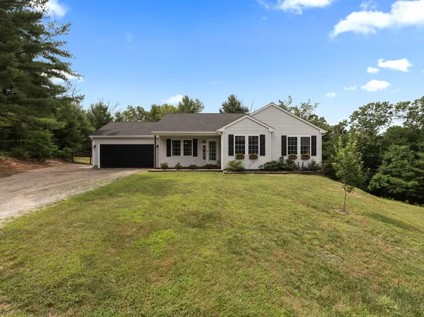 372 Beach Pond Road, Voluntown, CT 06384