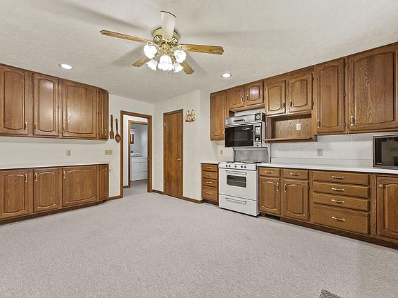 4th image of 1306 5th St