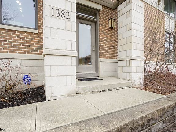 3rd image of 1382 Slate Ct