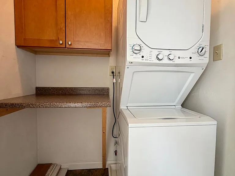 709 Bellefonte St — Photo 15