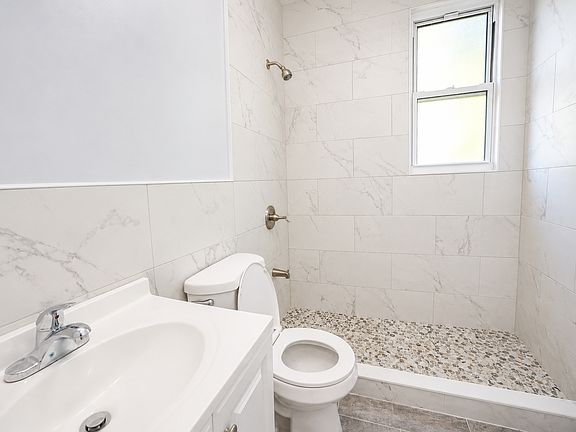 3rd image of 30 Overlook Ave Floor 2