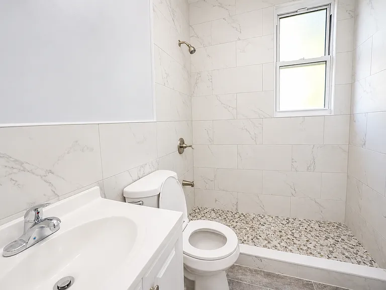 30 Overlook Ave #2 — Photo 3