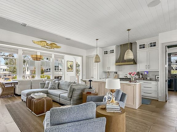 4th image of 129 Crane Island Dr