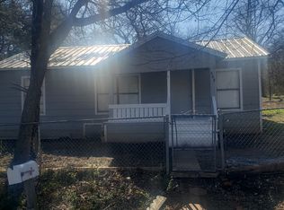 900 Baker St, Denison, TX 75020