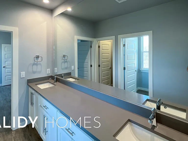 17640 Natalie Ct — Photo 34