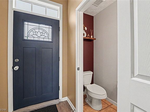3rd image of 2721 Candlestick Dr