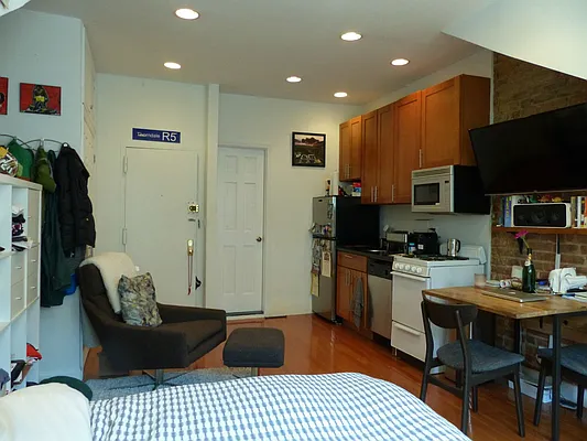 Rented by Immac Realty | media 30