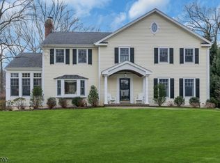 17 Peppermill Rd, Chatham, NJ 07928