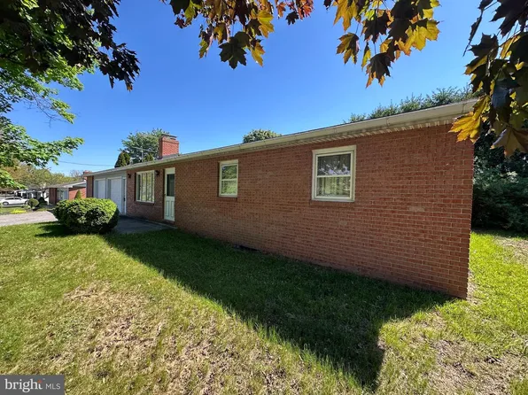 3814 Sycamore Grove Rd, Chambersburg, PA 17202