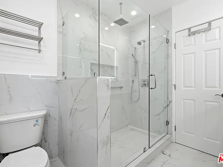 2938 Kansas Ave — Photo 23