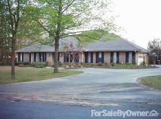 1603 Ellen Dr, McComb, MS 39648