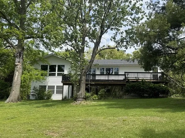 29601 Cottenwood Ln, Macon, MO 63552
