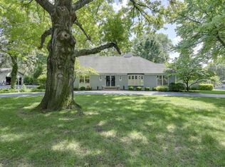 2517 W 68th St, Mission Hills, KS 66208