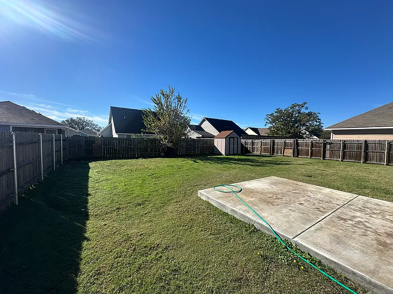 1728 Red Oak Ct — Photo 25