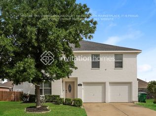 215 Equestrian Dr, Waxahachie, TX 75165