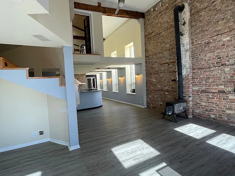 1312 N Clybourn Ave #3R — Photo 16