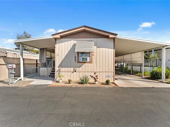 530 W Devonshire Ave Space 37, Hemet, CA 92543