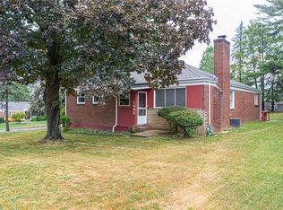 1562 Crestview Dr, Pittsburgh, PA 15237