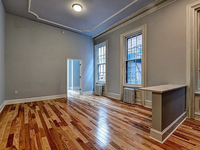 Spruce Street Apartments — Photo 20