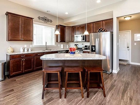 5th image of 3528 Snowdon Dr
