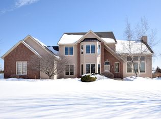 W132N6480 Marach Rd, Menomonee Falls, WI 53051