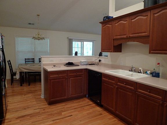 3rd image of 1494 Brentwood Pl #0