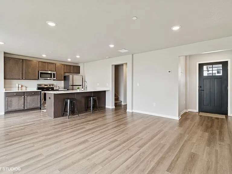 Edgeland Bondurant — Photo 4