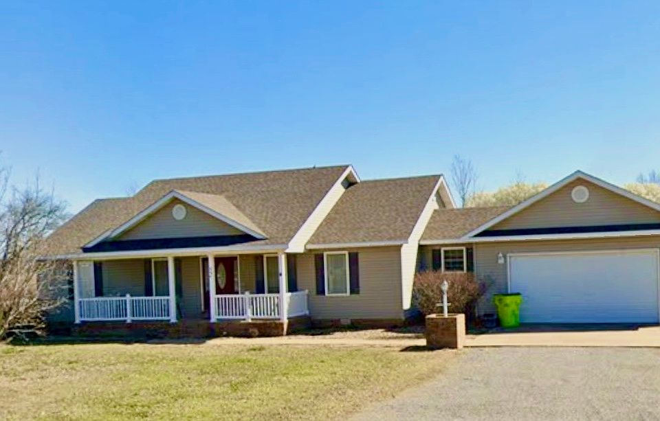 1st image of 52 Michael Ln