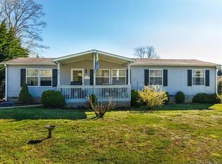 77 Ramsey Rd, Asheville, NC 28806