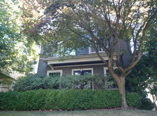 5261 16th Ave NE, Seattle, WA 98105