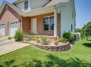 113 Silver Drop Ln, Bristol, VA 24201