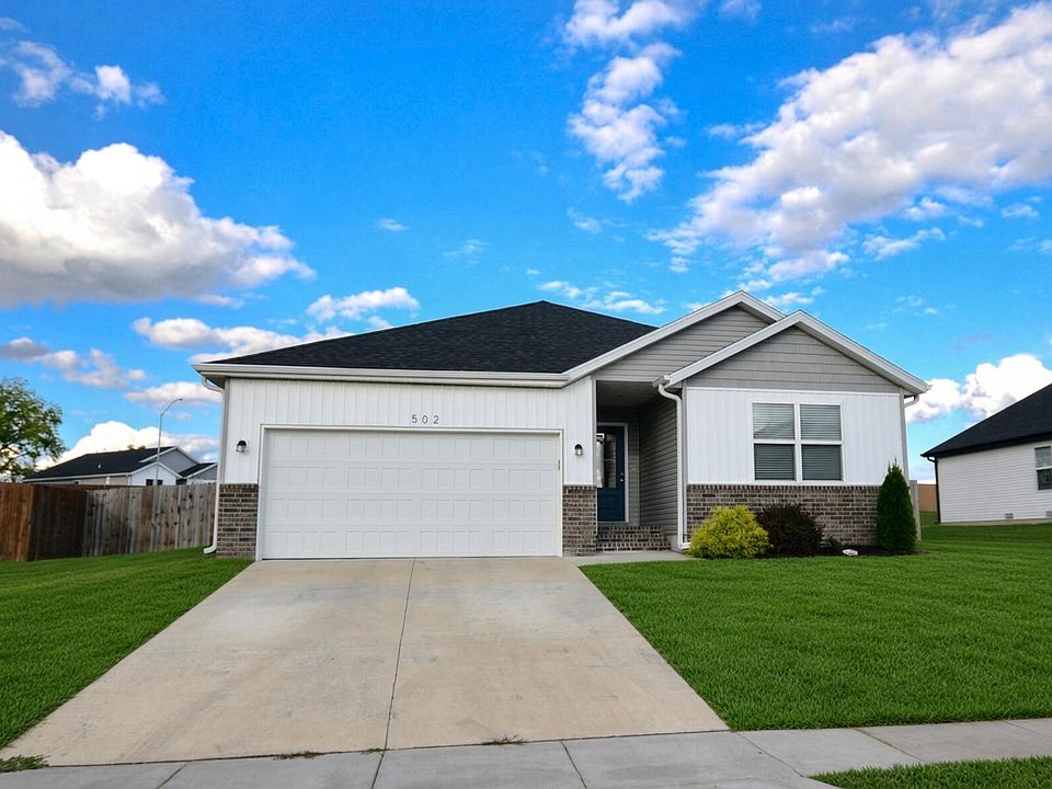 1st image of 502 N Pine Leaf Road