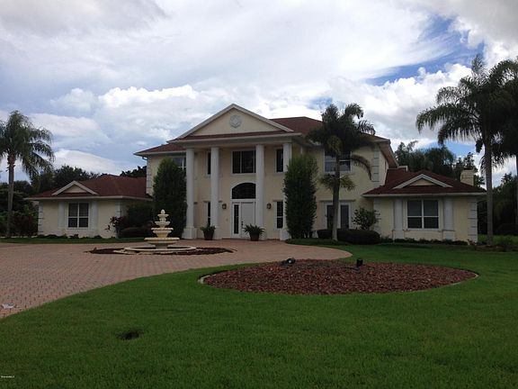 2nd image of 897 Oak Park Dr