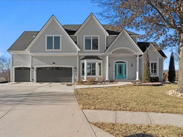 7402 NE 87th St, Kansas City, MO 64157