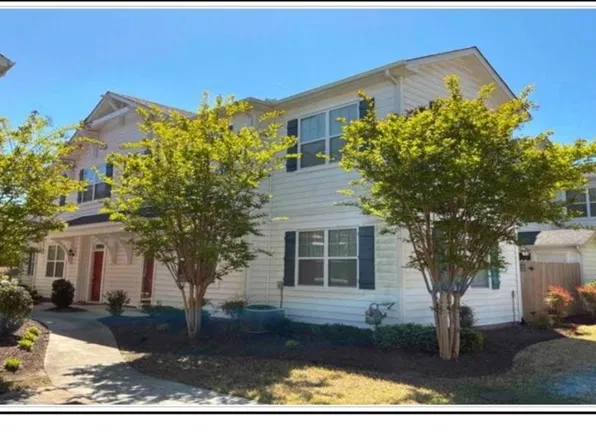 2625 Leytonstone Dr #372, Chesapeake, VA 23321