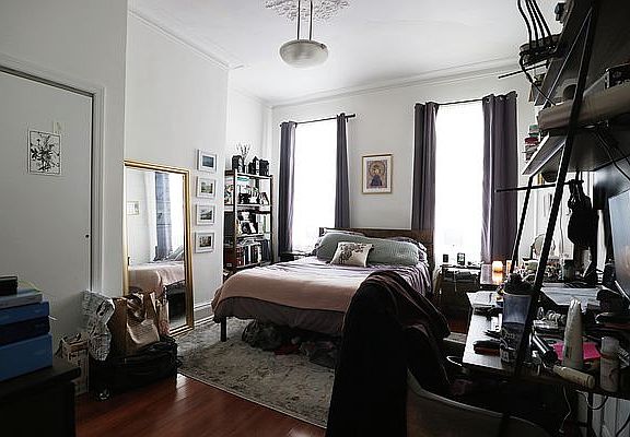 3rd image of 254 Menahan St APT 1