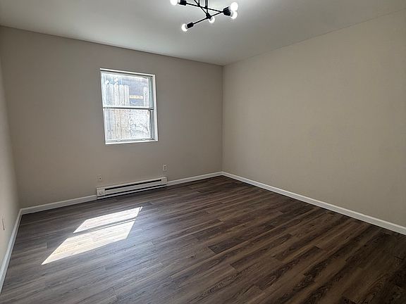 3rd image of 605 W College St #14
