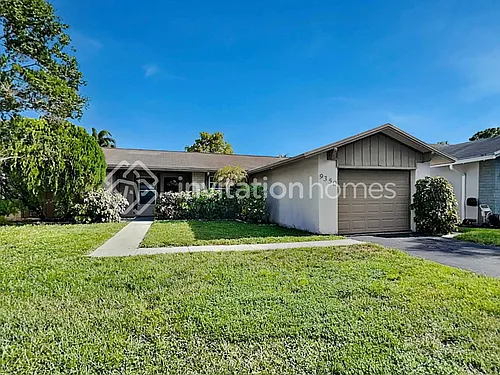 9350 NW 35th Mnr Photo 1