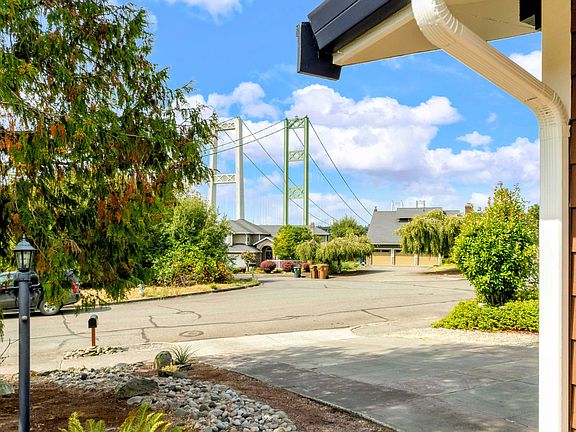 Narrows Bridge views from front walkway.