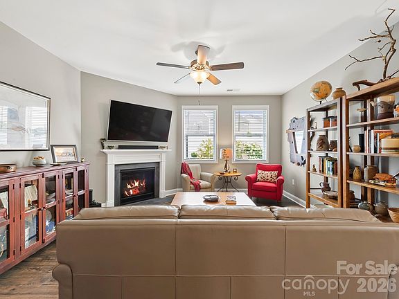 5th image of 78 Fox Cove Rd