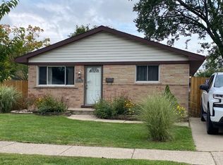 7613 Campbell St, Taylor, MI 48180