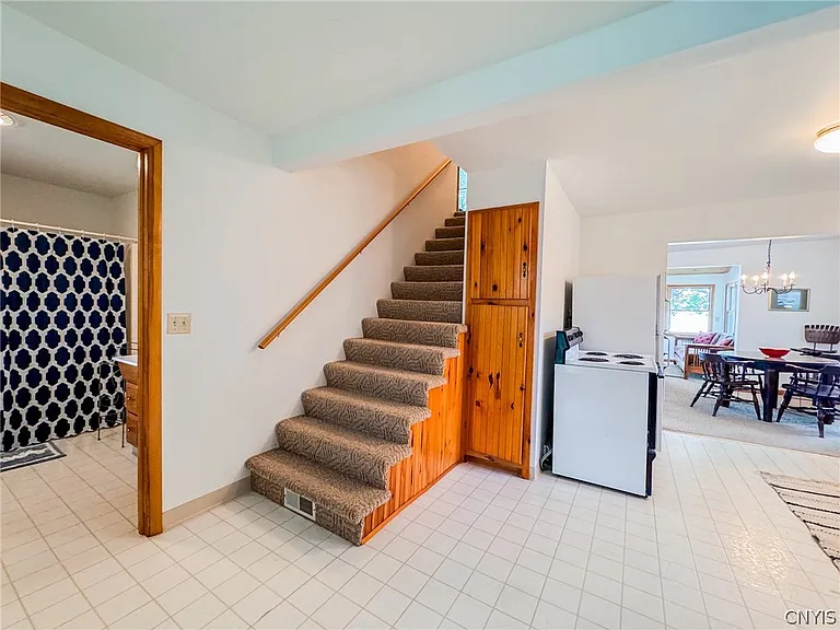 340 Poplar Bch — Photo 19