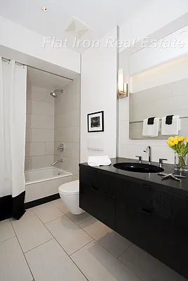 Sold by Flat Iron Real Estate | media 14