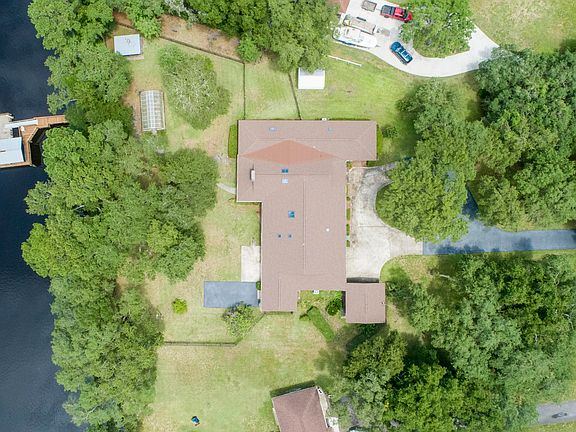 2nd image of 17296 River Isle Cir