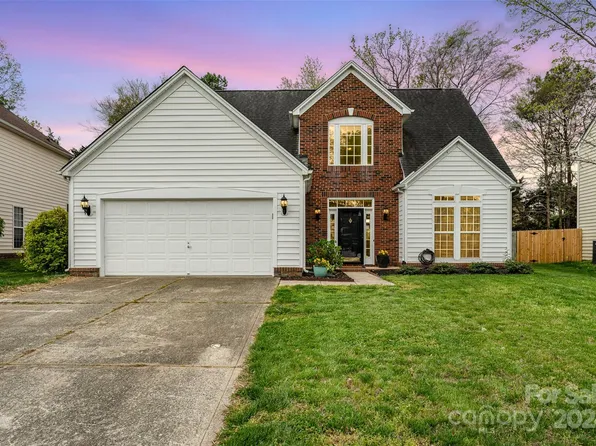 6100 Downfield Wood Dr, Charlotte, NC 28269