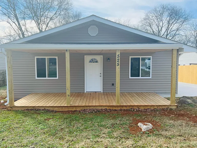 525 Fletcher St — Photo 12