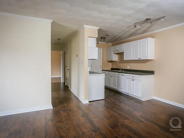 909 Montgomery St #3 — Photo 13