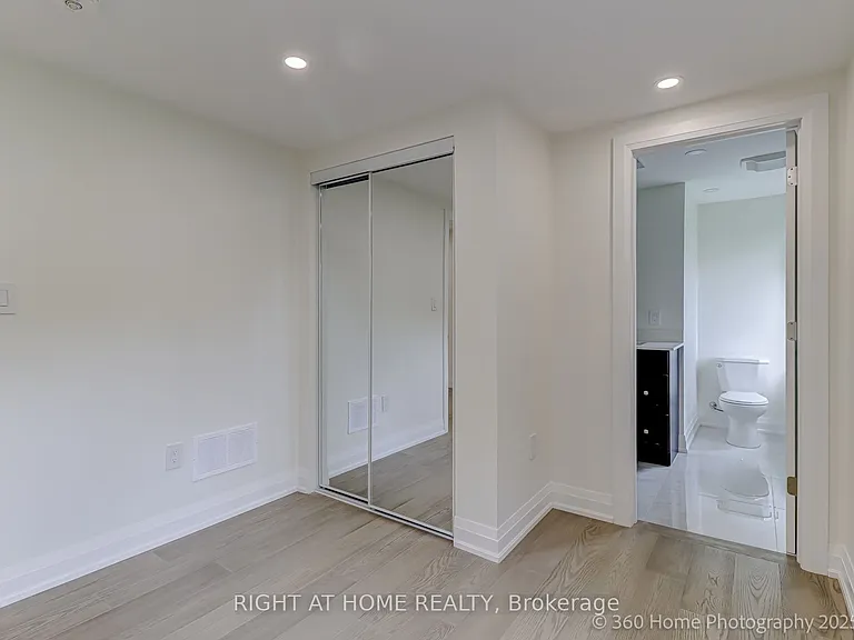 321 Tampa Dr — Photo 9